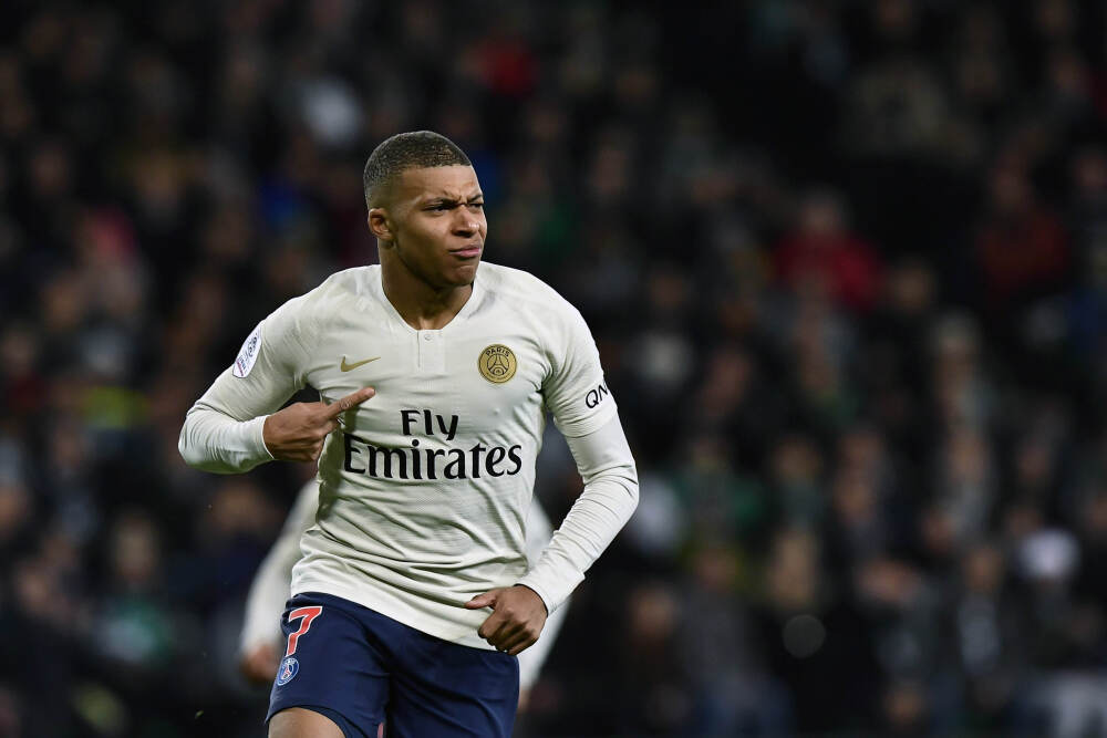 今天全世界都在看的新闻 2025.12.30